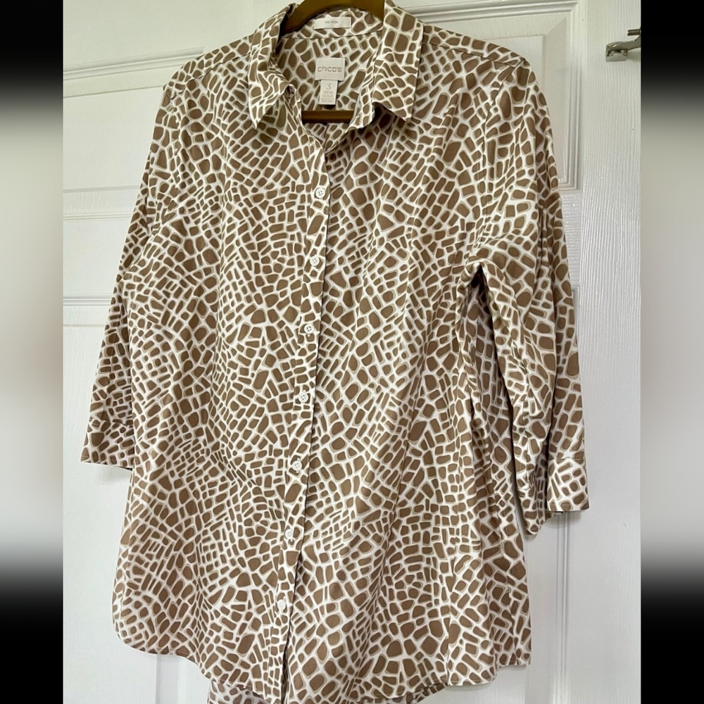 Chico's No Iron Button Down Giraffe Print